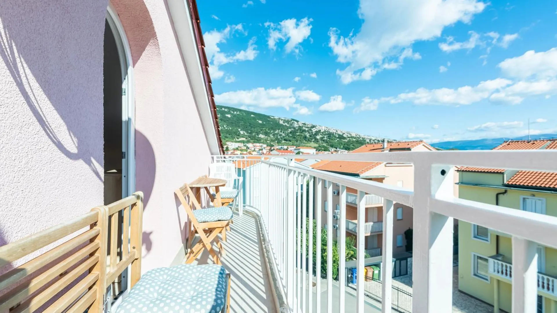 Apartments Lovorka Baska