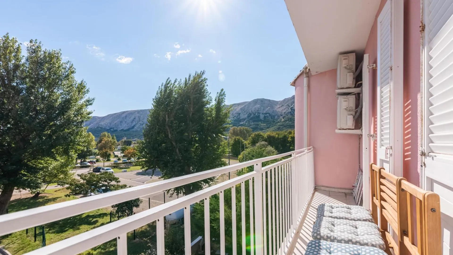 Apartments Lovorka Baska