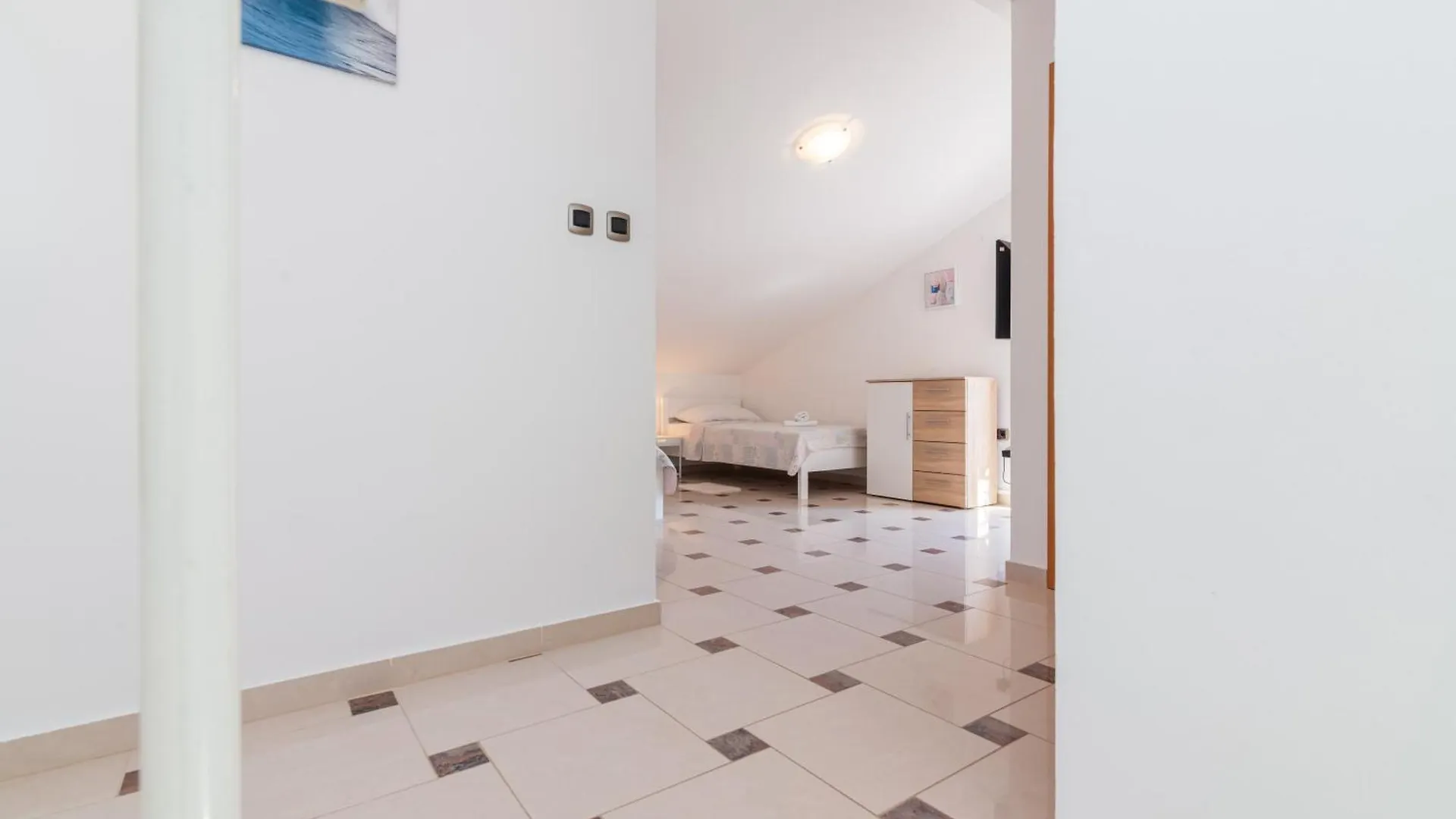 Apartments Lovorka Baska  Croatia