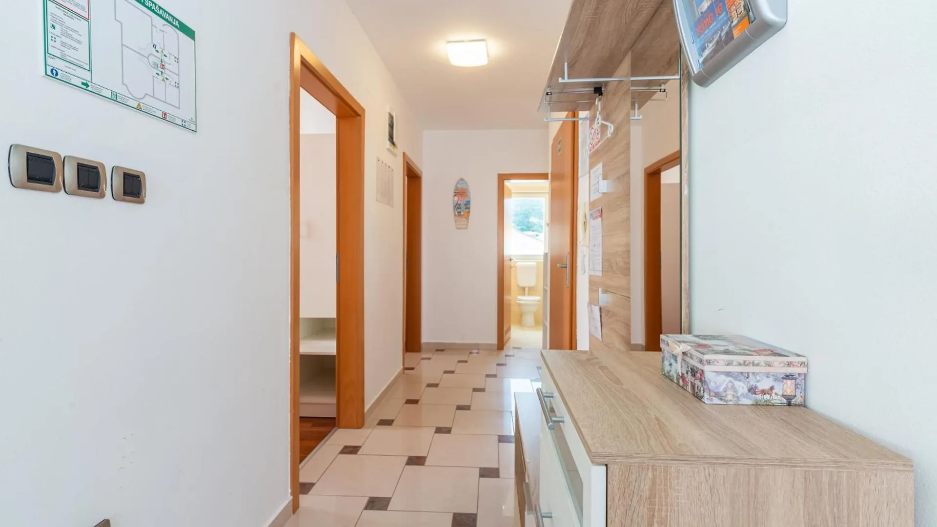 Apartments Lovorka Baska
