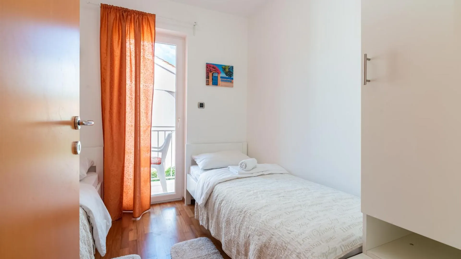 Apartments Lovorka Baska   Baska (Krk)
