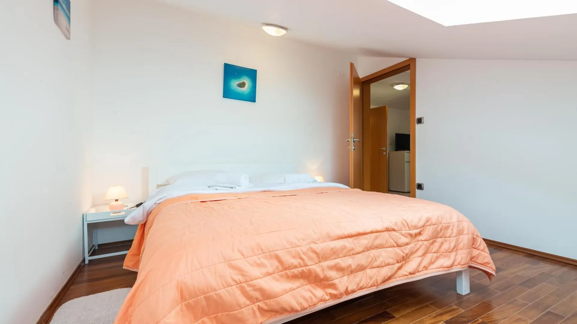 Apartments Lovorka Baska  Croatia